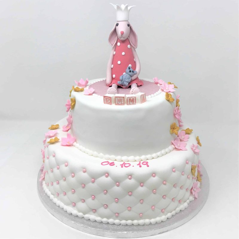 2. etasjes kake med kanin