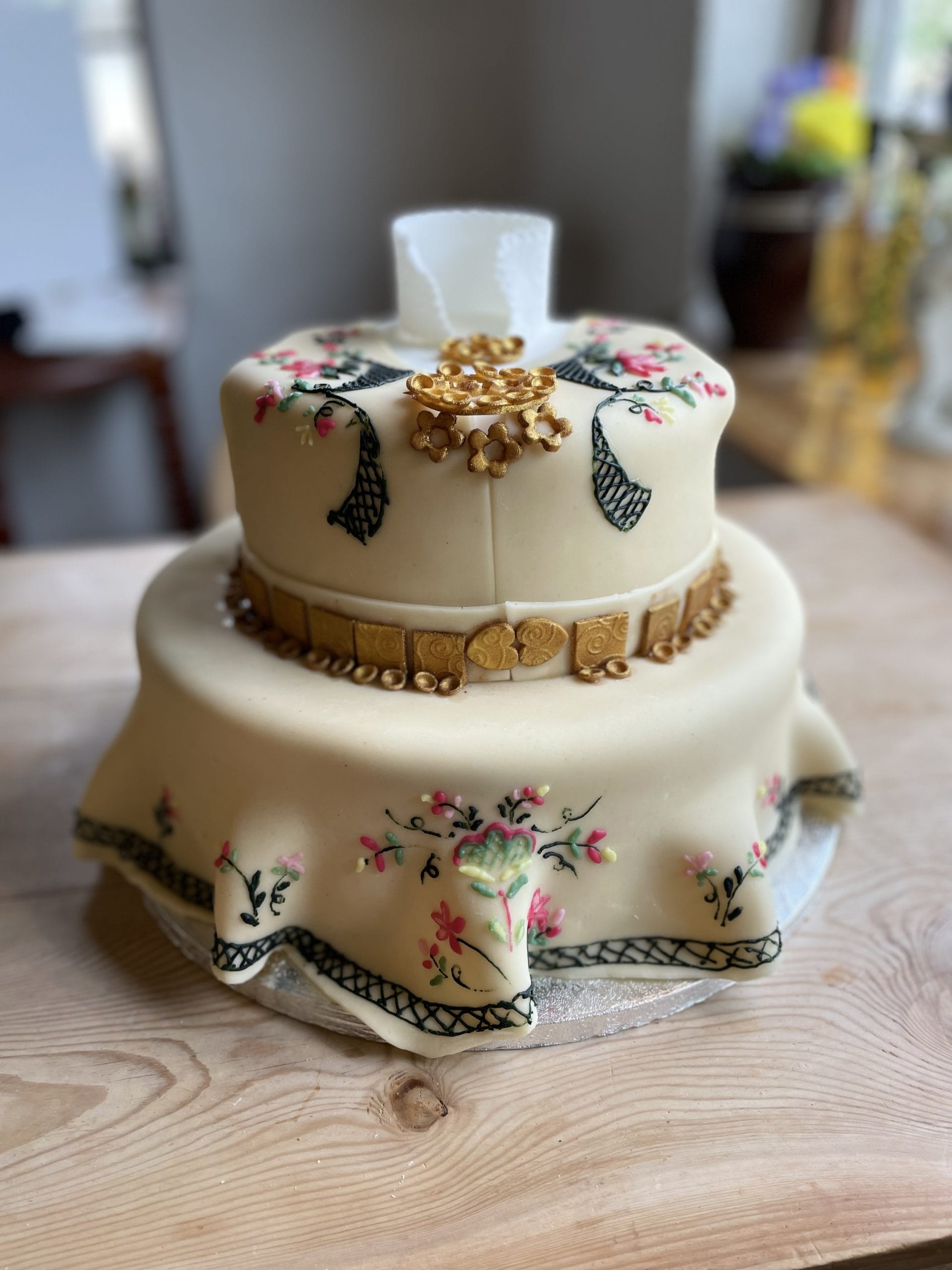 Lundeby bunad - Bilde 3